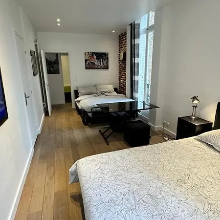 Gorgeous Eiffel Tower *