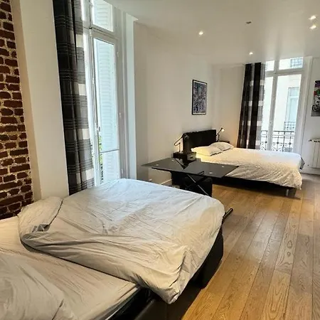 Gorgeous Eiffel Tower 아파트 *