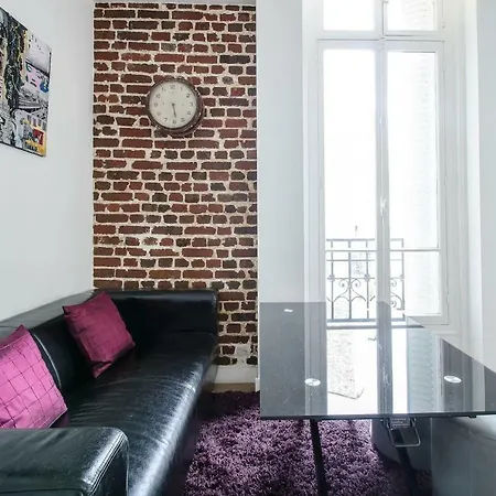 Gorgeous Eiffel Tower Apartment Paris